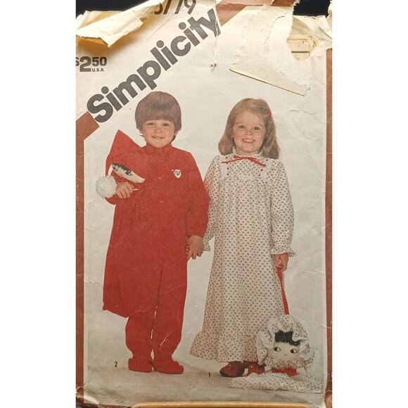 Vintage Simplicity 5779 Toddler Pajamas Nightgown & Pajama Bag Sewing Pattern - Picture 1 of 2
